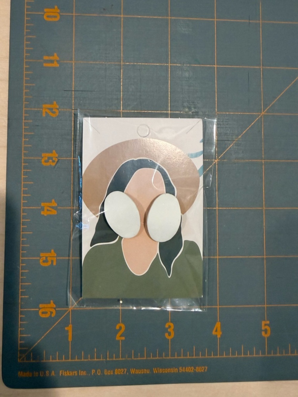 Minimal Abstract Face Earrings - White & Gold Accent